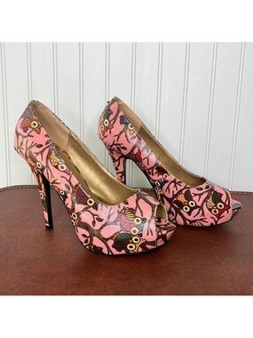 Show Story Owl Heels New Size 9